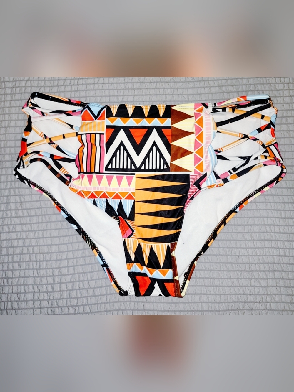 Geometric Print Bikini Set - Multicolor Tribal Pattern - Picture 4 of 7